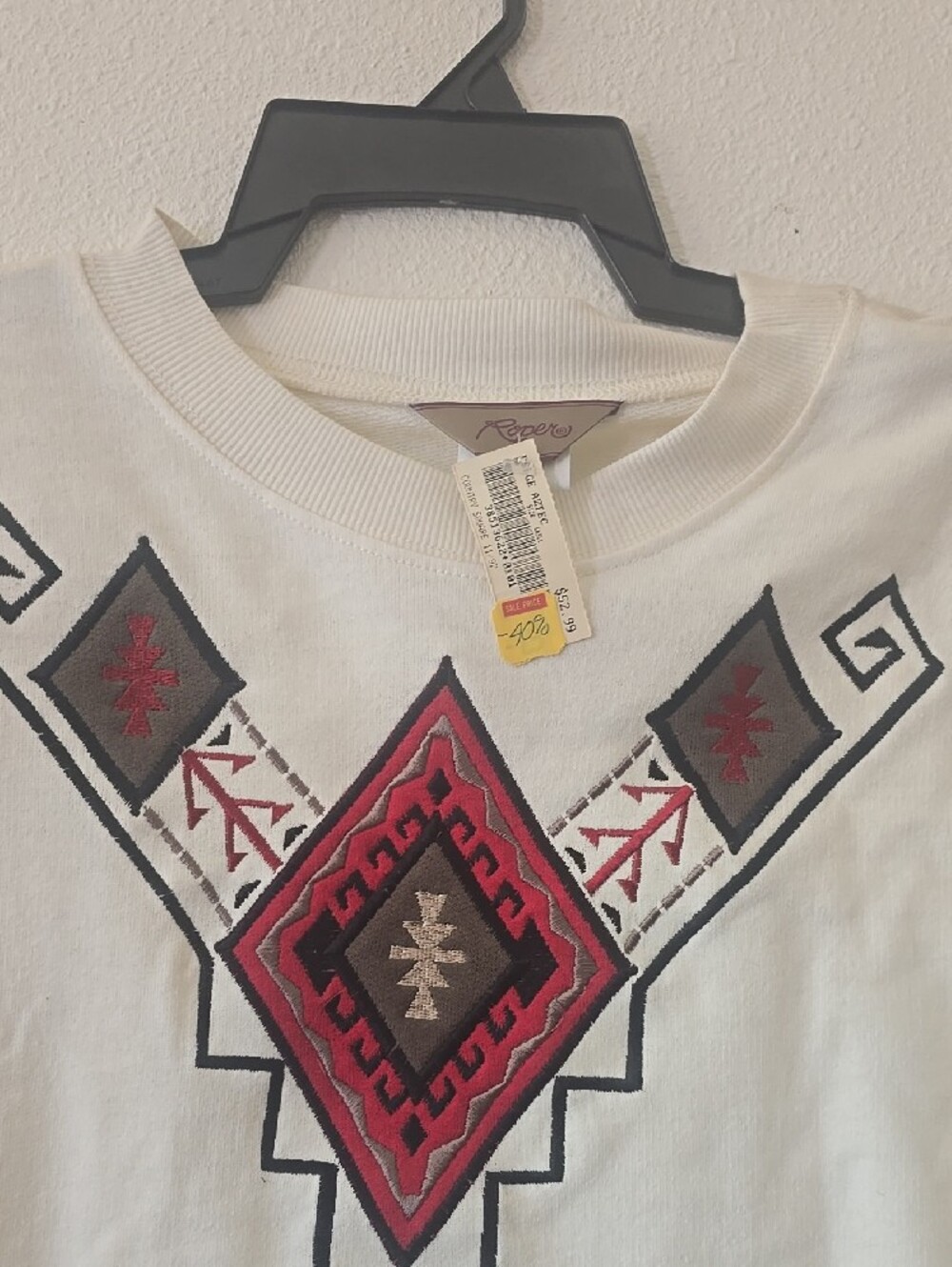 Vintage Roper Womans Cream Crewneck with Red Aztek Print Sz Sm - Picture 2 of 4